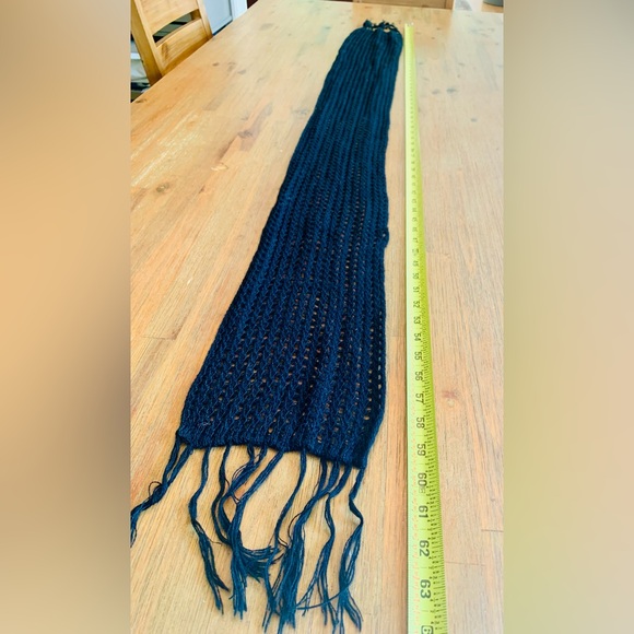 Alpaca Black Knit Scarf with Fringe - Picture 9 of 9